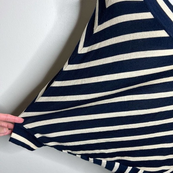 BCBGMaxAzria Sweater XS/SM Oversized Merino Wool Striped Dolman Batwing V-Neck - Picture 4 of 7